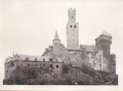 74-02 - enlargement of castle